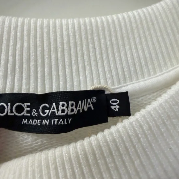 DOLCE & GABBANA
Logo cropped cotton sweatshirt W/ Tag Size 40 IT- 22 inches PTP - Picture 12 of 13